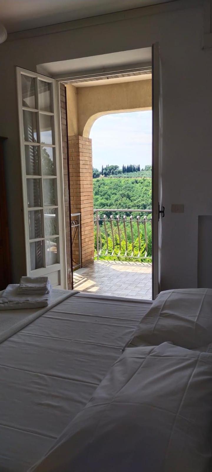 Villa Santa Margherita - La Suvera Ponte A Bozzone ภายนอก รูปภาพ